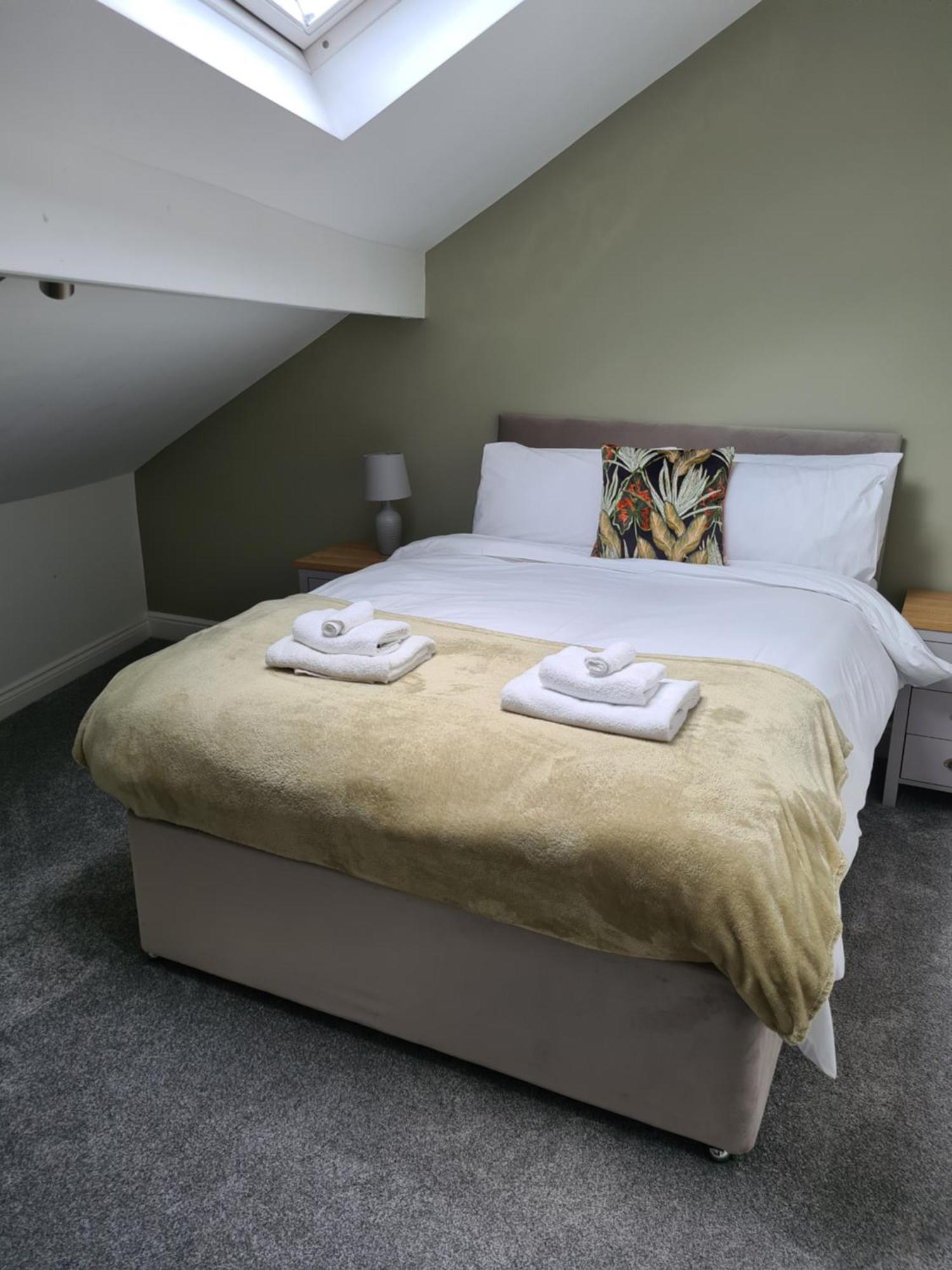 Modern River View Mytholmroyd Apartment Buitenkant foto